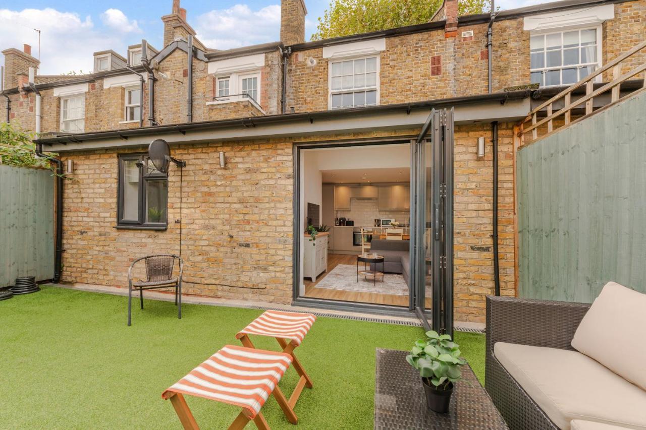 Three-Bedroom Bliss In London Town Екстер'єр фото